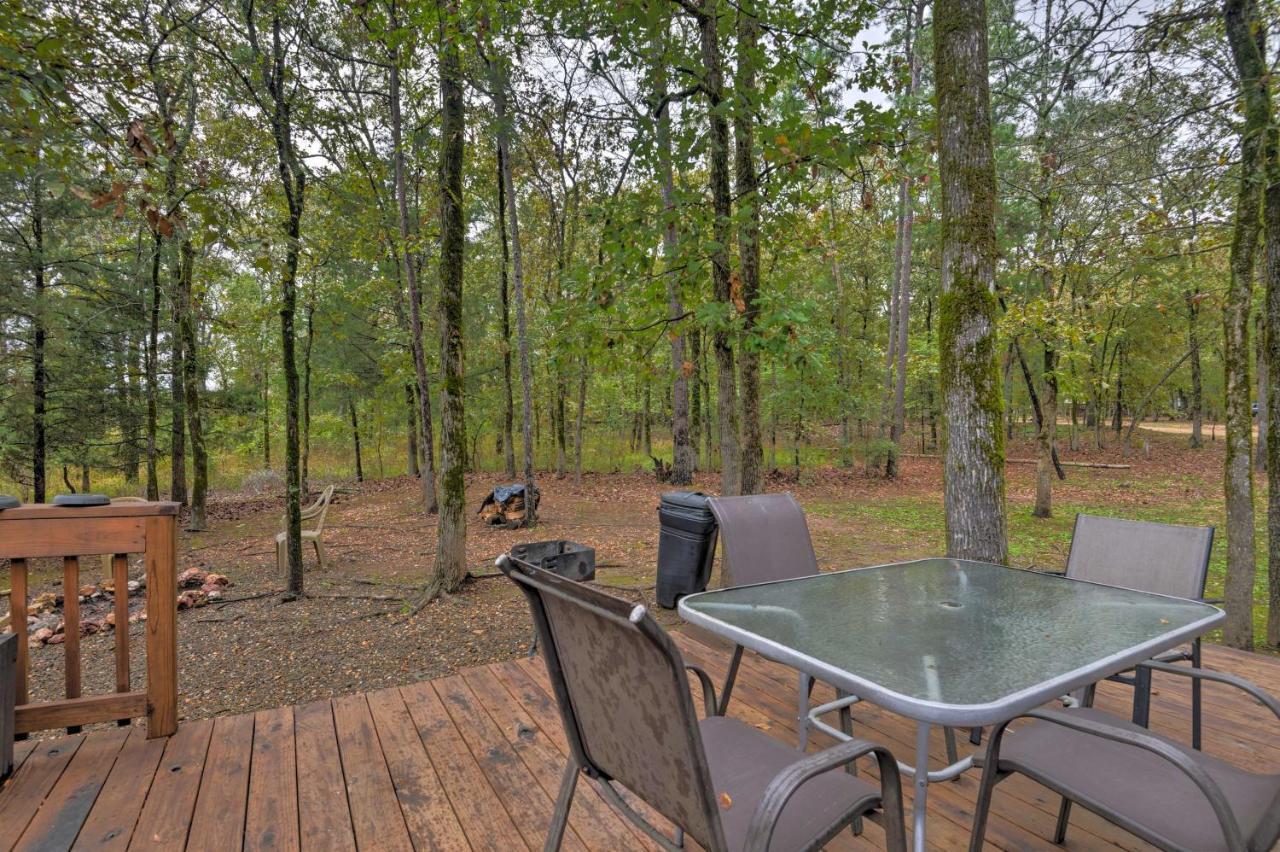 Hochatown Hideaway With Hot Tub, Grill And Fire Pit! Villa Stephens Gap Eksteriør billede
