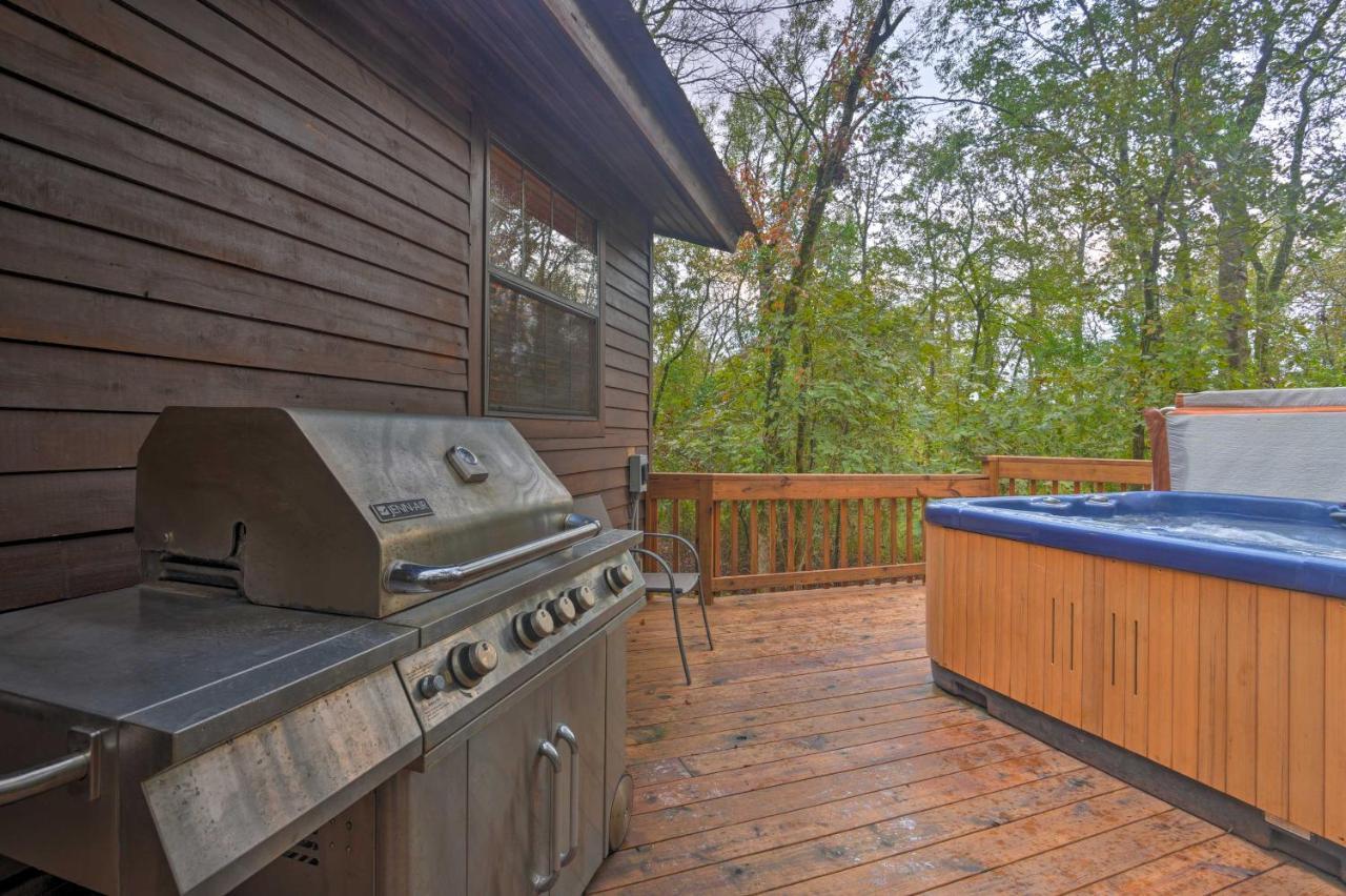Hochatown Hideaway With Hot Tub, Grill And Fire Pit! Villa Stephens Gap Eksteriør billede